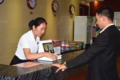 鄭州華筵商務酒店崗位技能大賽圓滿落幕，人臉身份證識別實操成亮點